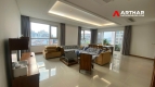 Xi Riverview Palace 3 bedroom apartment, size 201m²